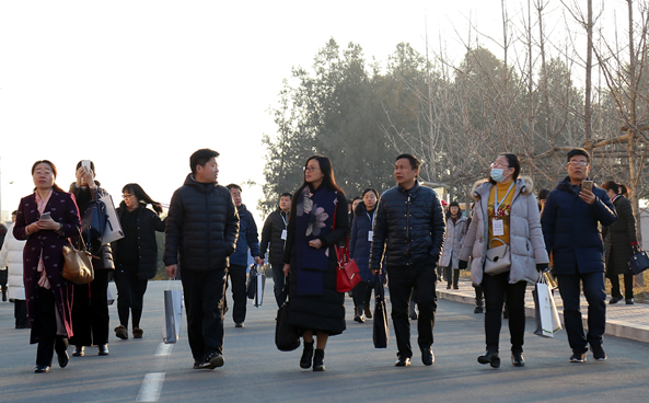 千余名代表齐聚潍坊峡山共享课程智慧
