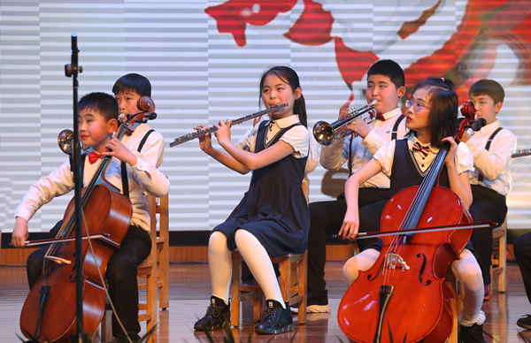 器乐合奏：《圣诞马车》