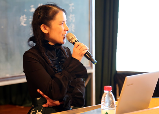 朱霞骏:《打开写作的三维空间》