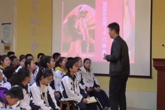 冯刚：《泥土的歌》