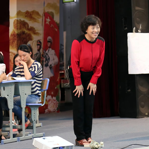 崔秀梅：《做学生生命中的贵人》