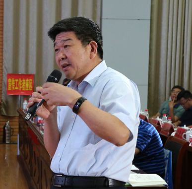 唐先梅博士报告时花絮采撷