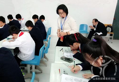 关洁玲{《小伙伴》