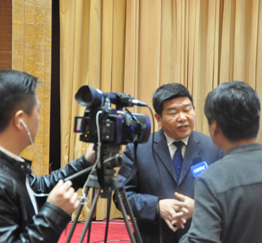张志勇副厅长接受中国教育电视台专访