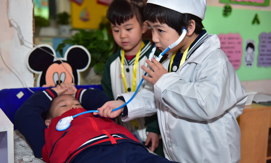 入会代表参观济南市天桥区鹤琴英华幼儿园