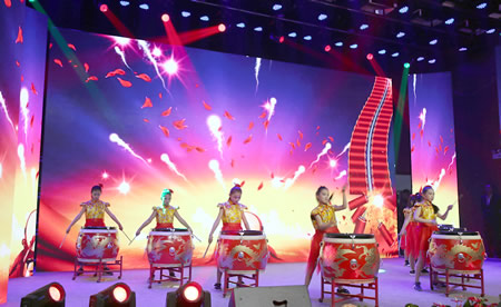 水鼓:《鼓舞青春》