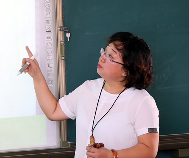 美术组活动掠影